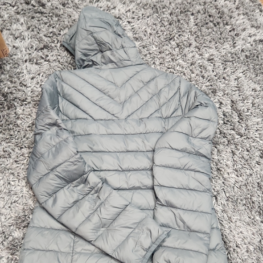 Lafies Lightweight Puffer Jacket With Hood